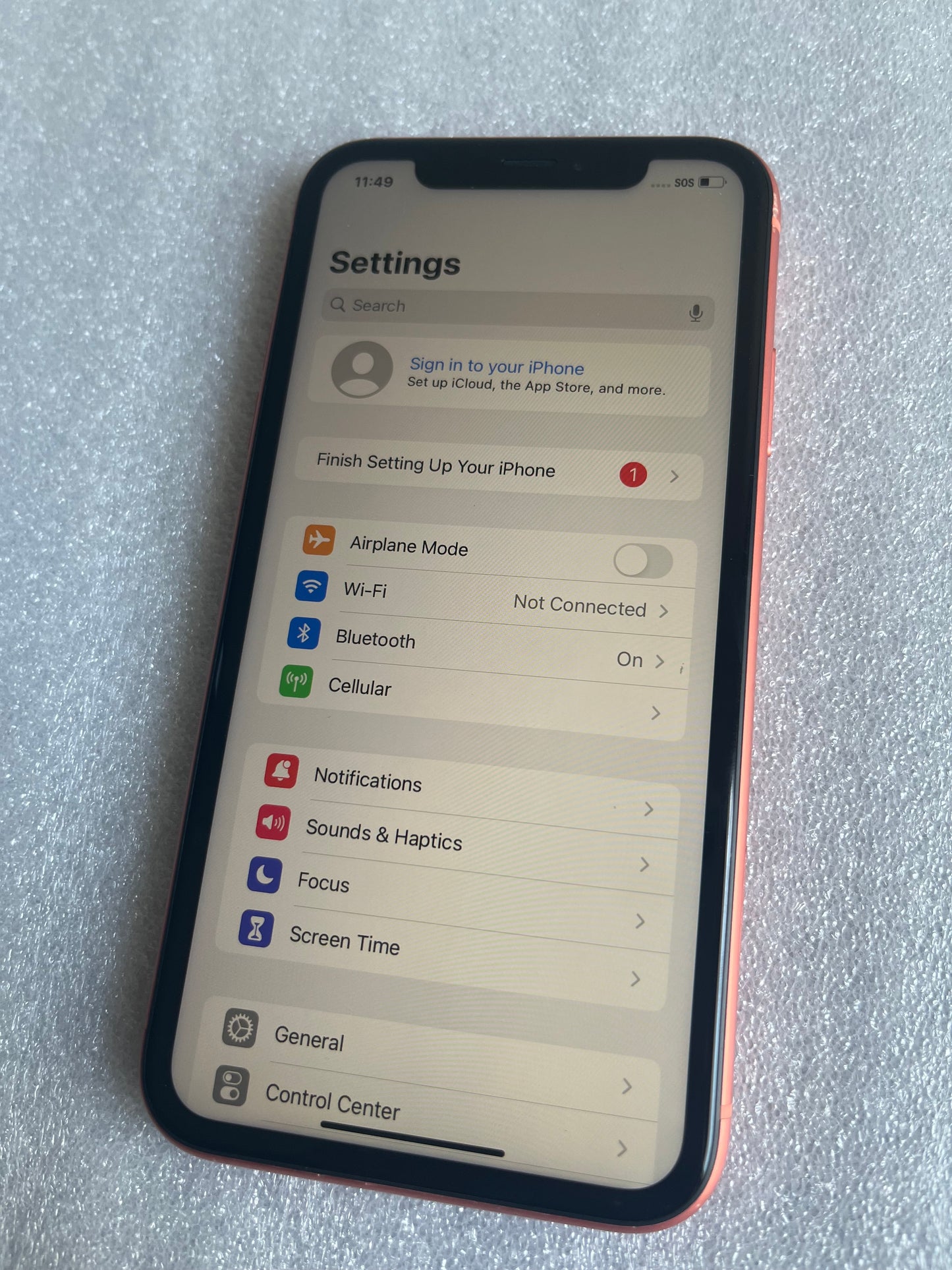 Apple iPhone XR A1984 GSM Unlocked - Good Condition (64GB)