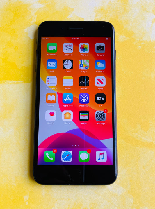 Apple iPhone 8 Plus GSM Unlocked - Good Condition (64GB)