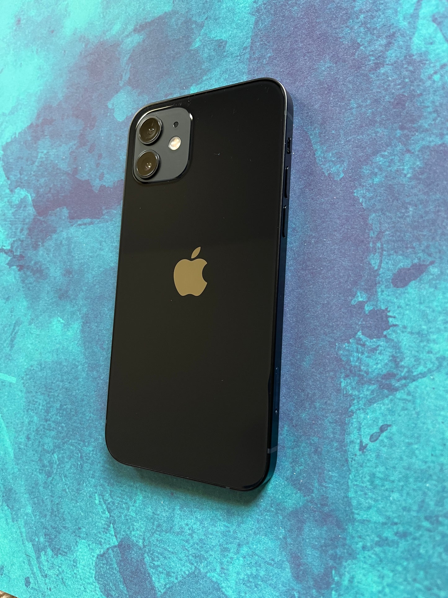 Apple iPhone 12 (A2172) 64GB GSM - Network Unlocked