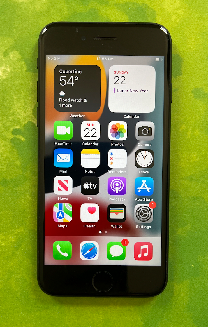 Apple iPhone 7 GSM Unlocked - Good Condition (32GB)