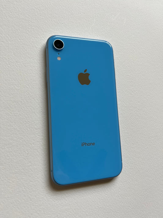Apple iPhone XR A1984 GSM Unlocked - Good Condition (64GB)