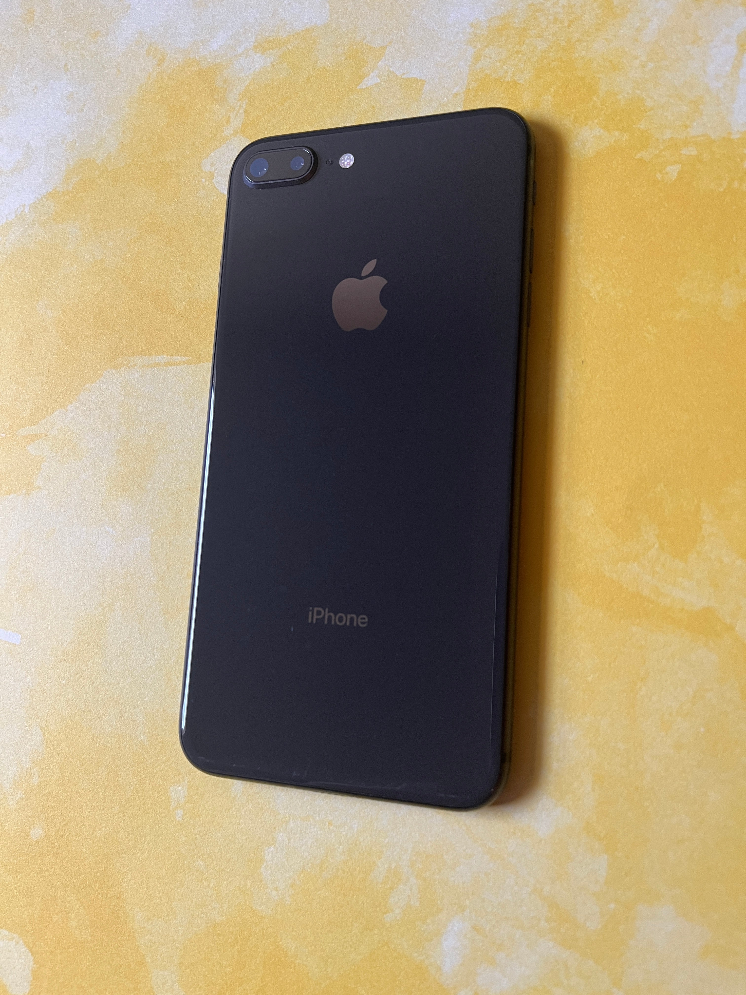 Apple iPhone 8 Plus GSM Unlocked - Good Condition (64GB
